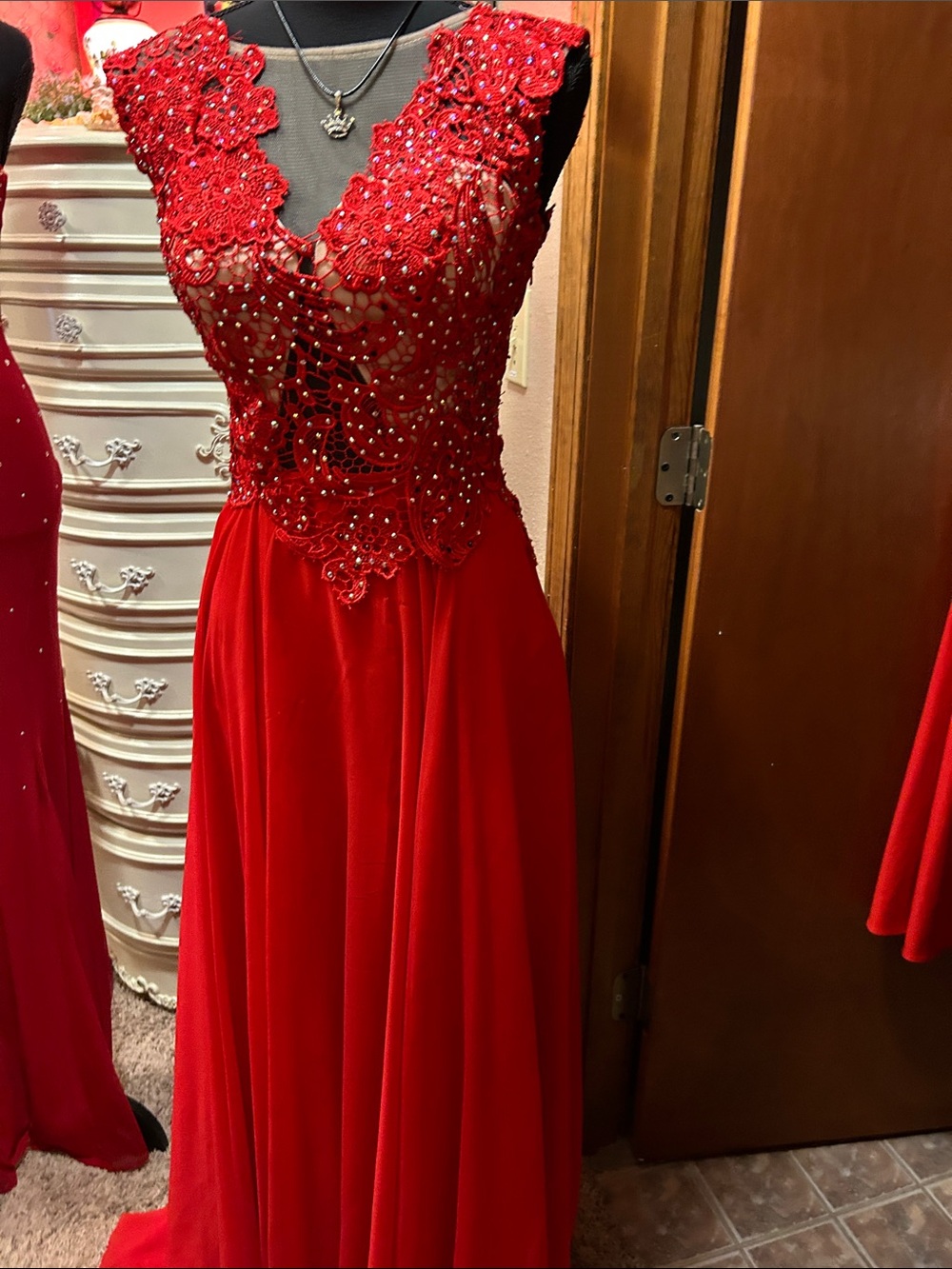 Elegant Red Beaded Lace Prom Dress